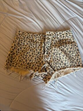 PacSun Leopard Print Frayed Hem Denim Shorts - Beige/Black